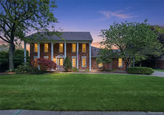Photo 1 of Single family home for sale at 46884 Ben Franklin, Shelby Township, MI 48315 | MLS# 20261079464 | Listing updated on 2026-10-21