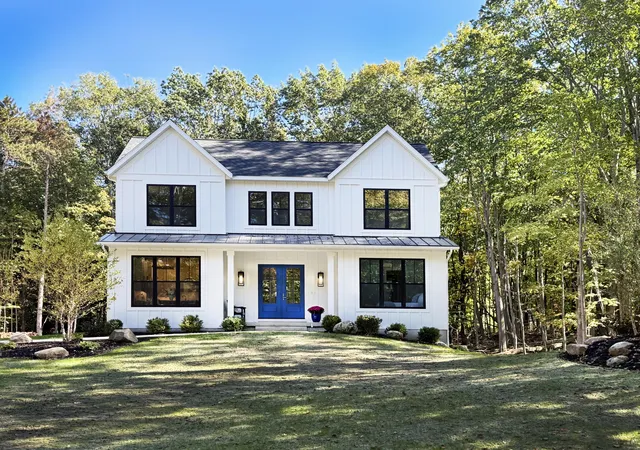 Photo 1 of Single family home for sale at 2329 Lakeshore Dr, Fennville, MI 49408 | MLS# 71026052280 | Listing updated on 2026-10-13