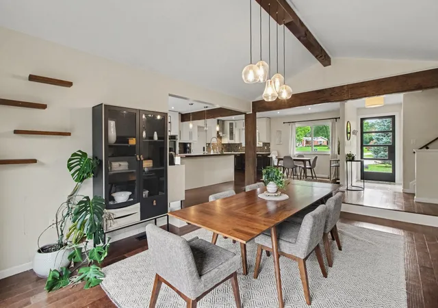 Photo 3 of Single family home for sale at 24697 S Cromwell Dr, Franklin, MI 48025 | MLS# 81026052292 | Listing updated on 2026-10-16
