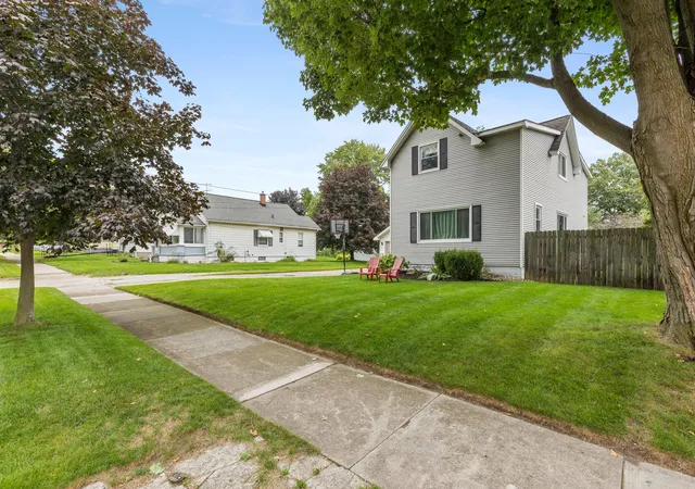 Photo 1 of Sale Pending at 634 Burke Ave Ne, Grand Rapids, MI 49503 | MLS# 65026052313 | Listing updated on 2026-10-14
