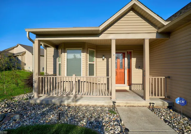 Listing Photo 3 - Condo for sale in building located at 4375 Maya Ln, Swartz Creek, MI 48473