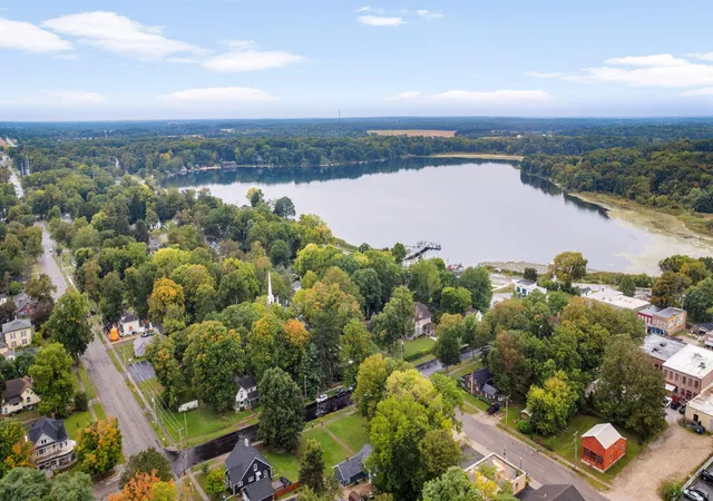 Photo 25 of Single family home for sale at 208 E Jefferson St, Cassopolis, MI 49031 | MLS# 69026052337 | Listing updated on 2026-10-12