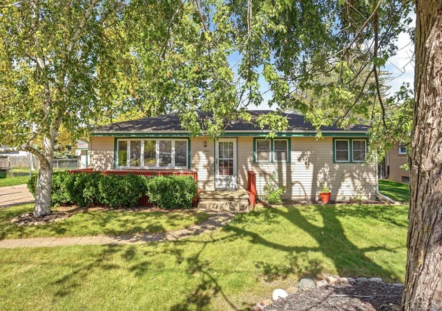 Photo 1 of Single family home for sale at 2222 Plainview Dr, Saginaw, MI 48603 | MLS# 61050223566 | Listing updated on 2026-10-11