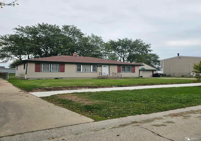 Photo 2 of Single family home for sale at 25425 Fairgrove St, Woodhaven, MI 48183 | MLS# 57050223579 | Listing updated on 2026-10-19