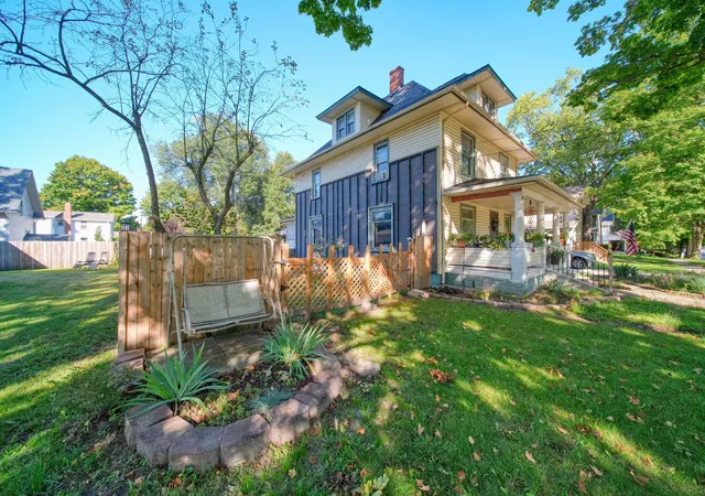 Photo 3 of Single family home for sale at 511 N Summit St, Adrian, MI 49256 | MLS# 81026052392 | Listing updated on 2026-10-07