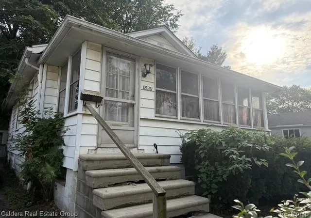Photo 1 of Single family home for sale at 1820 E Jarvis Ave, Hazel Park, MI 48030 | MLS# 20261079642 | Listing updated on 2026-10-05