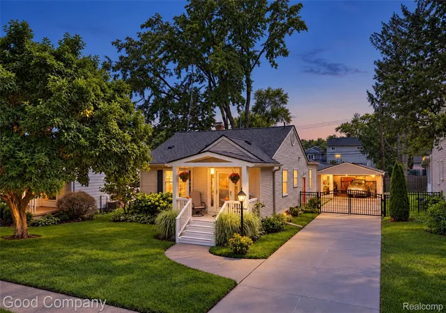 Photo 2 of Single family home for sale at 3113 Gardner Ave, Berkley, MI 48072 | MLS# 20261079645 | Listing updated on 2026-10-06