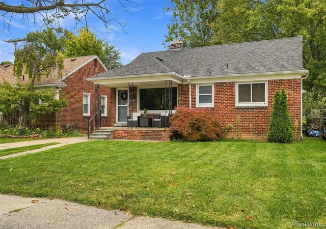 Photo 1 of Single family home for sale at 1339 Venice St, Dearborn, MI 48124 | MLS# 20261079647 | Listing updated on 2026-10-19