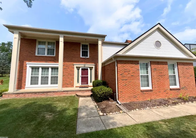 Photo 1 of Single family home for sale at 2356 Pleasant View Dr, Rochester Hills, MI 48306 | MLS# 58050223597 | Listing updated on 2026-10-07