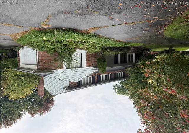 Photo 1 of Single family home for sale at 23162 Coventry Woods Ln, Southfield, MI 48034 | MLS# 20261079662 | Listing updated on 2026-10-14