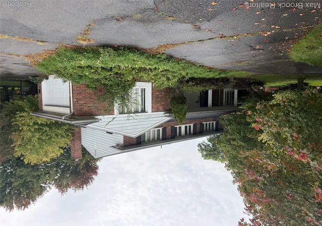 Photo 2 of Single family home for sale at 23162 Coventry Woods Ln, Southfield, MI 48034 | MLS# 20261079662 | Listing updated on 2026-10-14
