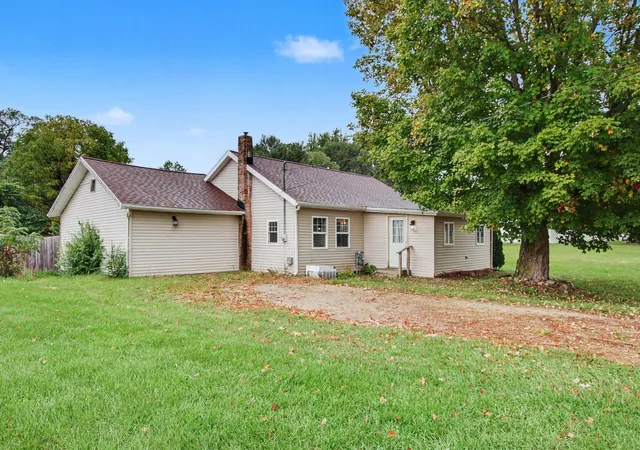 Photo 1 of Single family home for sale at 420 S Grant St, Otsego, MI 49078 | MLS# 65026052418 | Listing updated on 2026-10-15