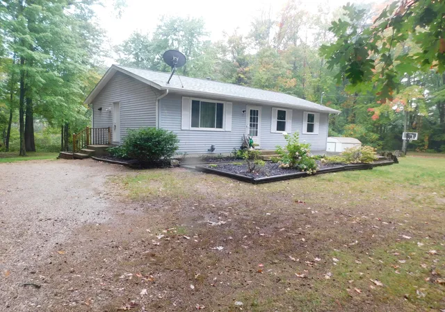Photo 1 of Sale Pending at 1380 18 Mile Rd, Kent City, MI 49330 | MLS# 65026052414 | Listing updated on 2026-10-08