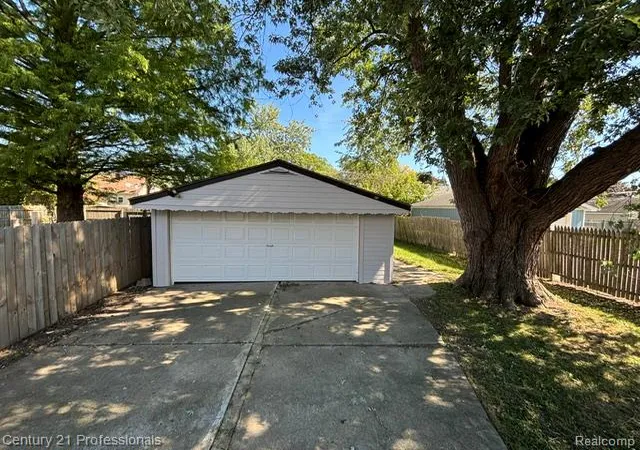 Photo 2 of Single family home for sale at 22148 Rausch Ave, Eastpointe, MI 48021 | MLS# 20261079669 | Listing updated on 2026-10-06