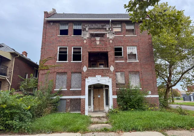Photo 1 of Multi family home for sale at 2900 Clairmount St, Detroit, MI 48206 | MLS# 20261079692 | Listing updated on 2026-10-08