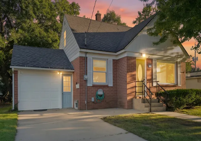 Photo 1 of Sale Pending at 11 W Mckinley Ave, Zeeland, MI 49464 | MLS# 65026052442 | Listing updated on 2026-10-15