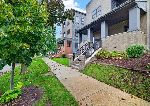 Listing Photo 1 - Condo for sale in building located at 826 Fairview Ave Ne, Kent, MI 49503 - Unit #3