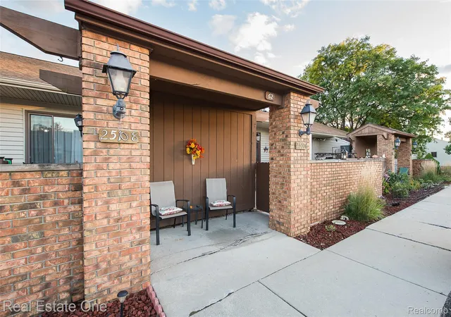 Photo 2 of Condo for sale at 25106 Jefferson Ct #4, South Lyon, MI 48178 | MLS# 20261079703 | Listing updated on 2026-10-06