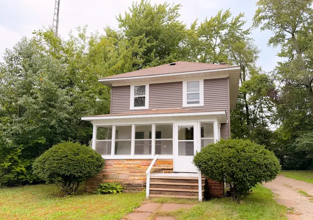 Photo 1 of Single family home for sale at 781 E High St, Benton Harbor, MI 49022 | MLS# 69026052449 | Listing updated on 2026-10-22