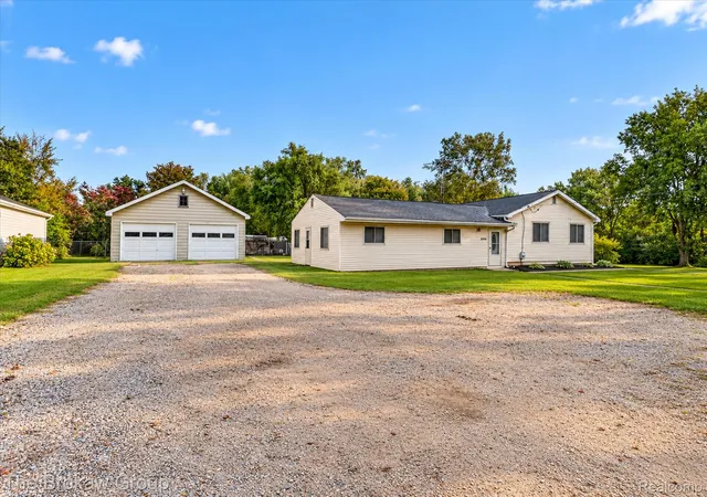 Single family home for sale at 3380 W Hill Rd, Flint, MI 48507 | MLS# 20261079717