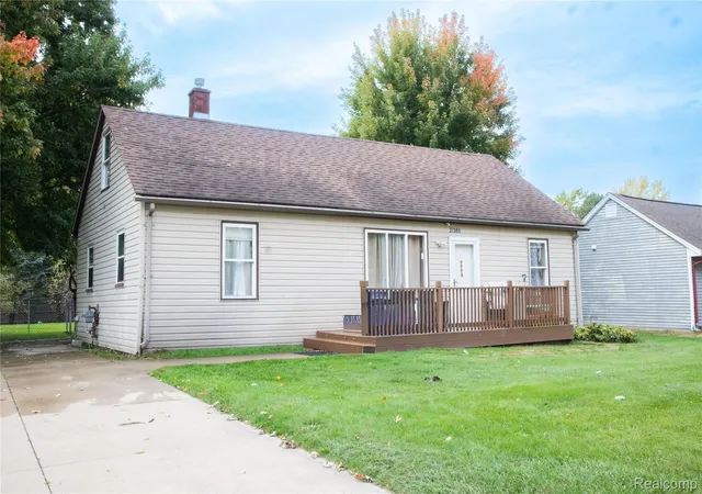 Photo 3 of Single family home for sale at 37391 Saint Joseph Dr, Sterling Heights, MI 48310 | MLS# 20261079719 | Listing updated on 2026-10-09