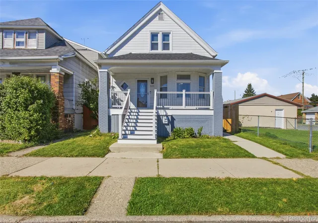Photo 1 of Single family home for sale at 2055 Evaline St, Hamtramck, MI 48212 | MLS# 20261079720 | Listing updated on 2026-10-15