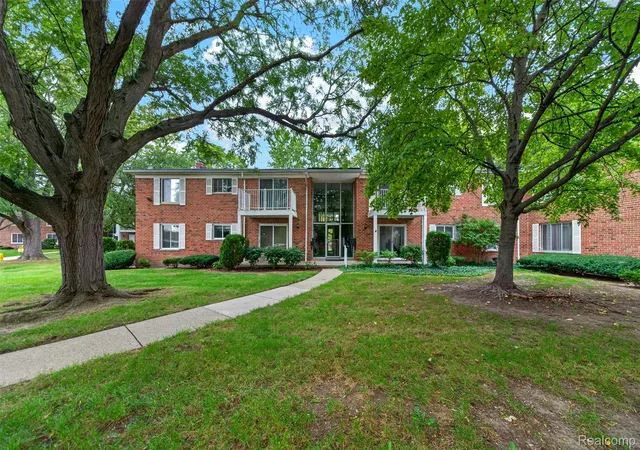 Photo 3 of Condo for sale at 42241 Toddmark Ln, Clinton Township, MI 48038 | MLS# 20261079727 | Listing updated on 2026-10-18