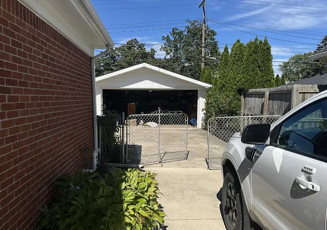 Photo 2 of Single family home for sale at 22501 Visnaw St, Saint Clair Shores, MI 48081 | MLS# 77080074145 | Listing updated on 2026-10-20
