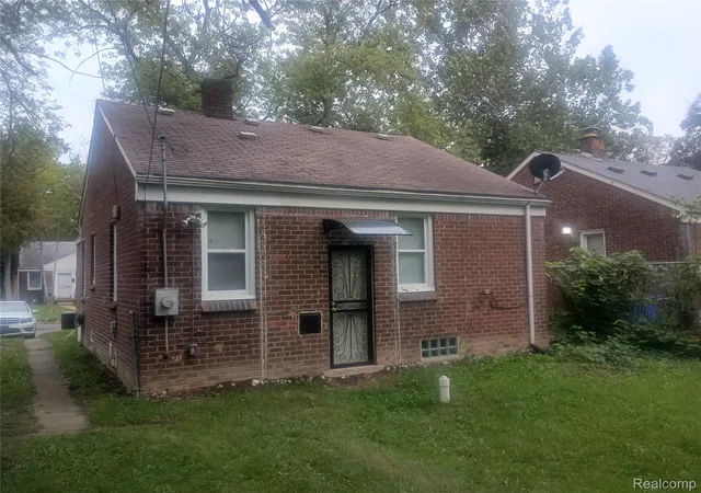 Photo 3 of Single family home for sale at 19429 Forrer St, Detroit, MI 48235 | MLS# 20261079769 | Listing updated on 2026-10-20
