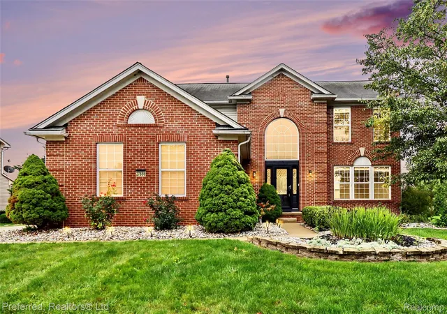 Photo 1 of Single family home for sale at 27886 Bluebird Dr, Flat Rock, MI 48134 | MLS# 20261079774 | Listing updated on 2026-10-05