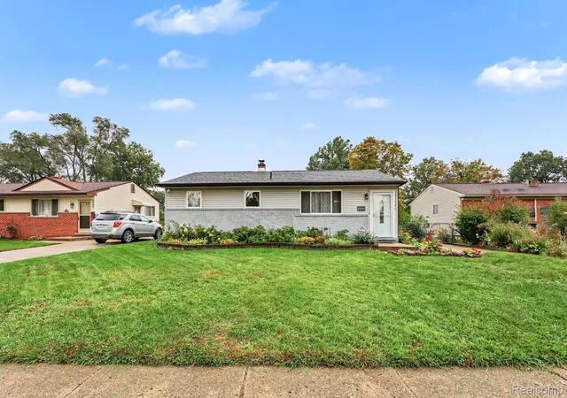 Photo 1 of Single family home for sale at 11804 Diehl Dr, Sterling Heights, MI 48313 | MLS# 20261079783 | Listing updated on 2026-10-18