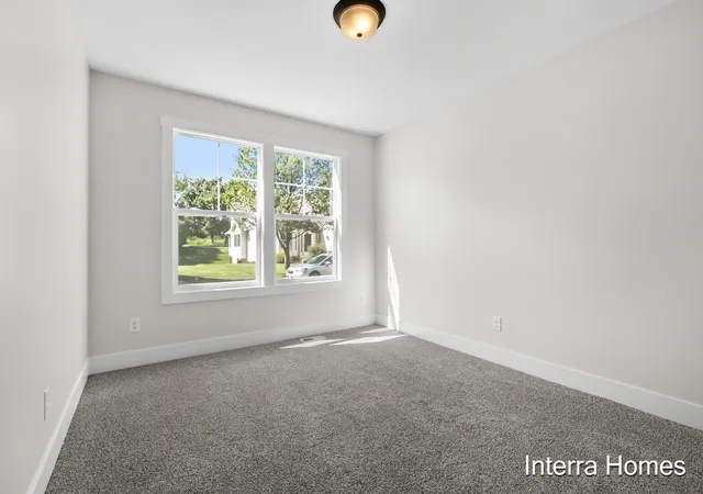 Photo 3 of Condo for sale at 325 Round Hl Rd, Kalamazoo, MI 49009 | MLS# 66026052521 | Listing updated on 2026-10-12