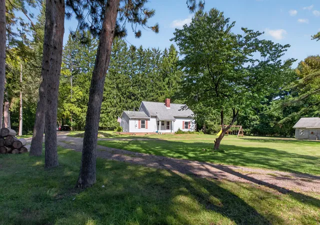 Photo 1 of Sale Pending at 5735 Kibby Rd, Jackson, MI 49201 | MLS# 55026052524 | Listing updated on 2026-10-28