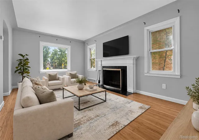 Photo 3 of Single family home for sale at 8550 W Outer Dr, Detroit, MI 48219 | MLS# 20261079819 | Listing updated on 2026-10-12