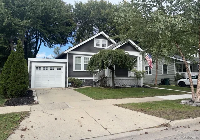 Photo 2 of Single family home for sale at 205 University St, Ferndale, MI 48220 | MLS# 20261079847 | Listing updated on 2026-10-06