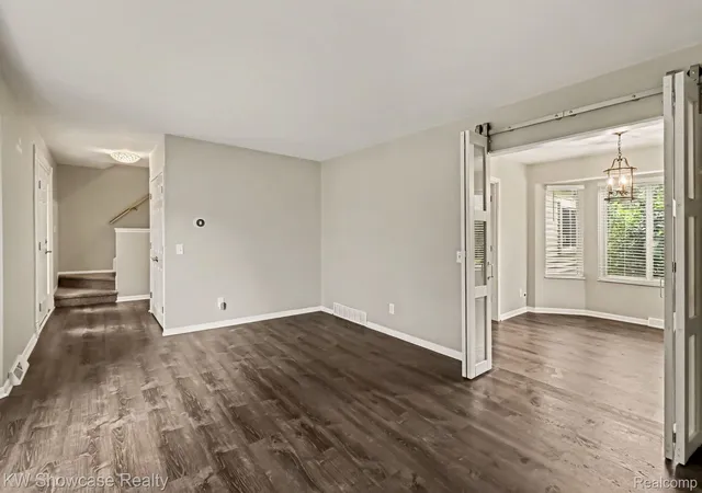Photo 3 of Single family home for sale at 3305 Harvey Lake Rd, Highland, MI 48356 | MLS# 20261079865 | Listing updated on 2026-10-18