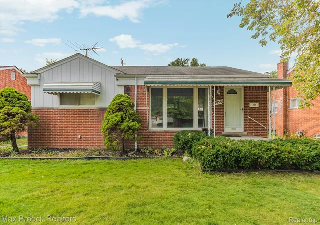 Photo 2 of Single family home for sale at 9055 Columbia, Redford, MI 48239 | MLS# 20261079875 | Listing updated on 2026-10-18