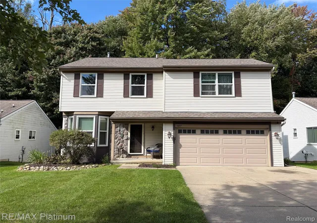 Photo 1 of Sale Pending at 1607 Andover Blvd, Howell, MI 48843 | MLS# 20261079895 | Listing updated on 2026-10-07