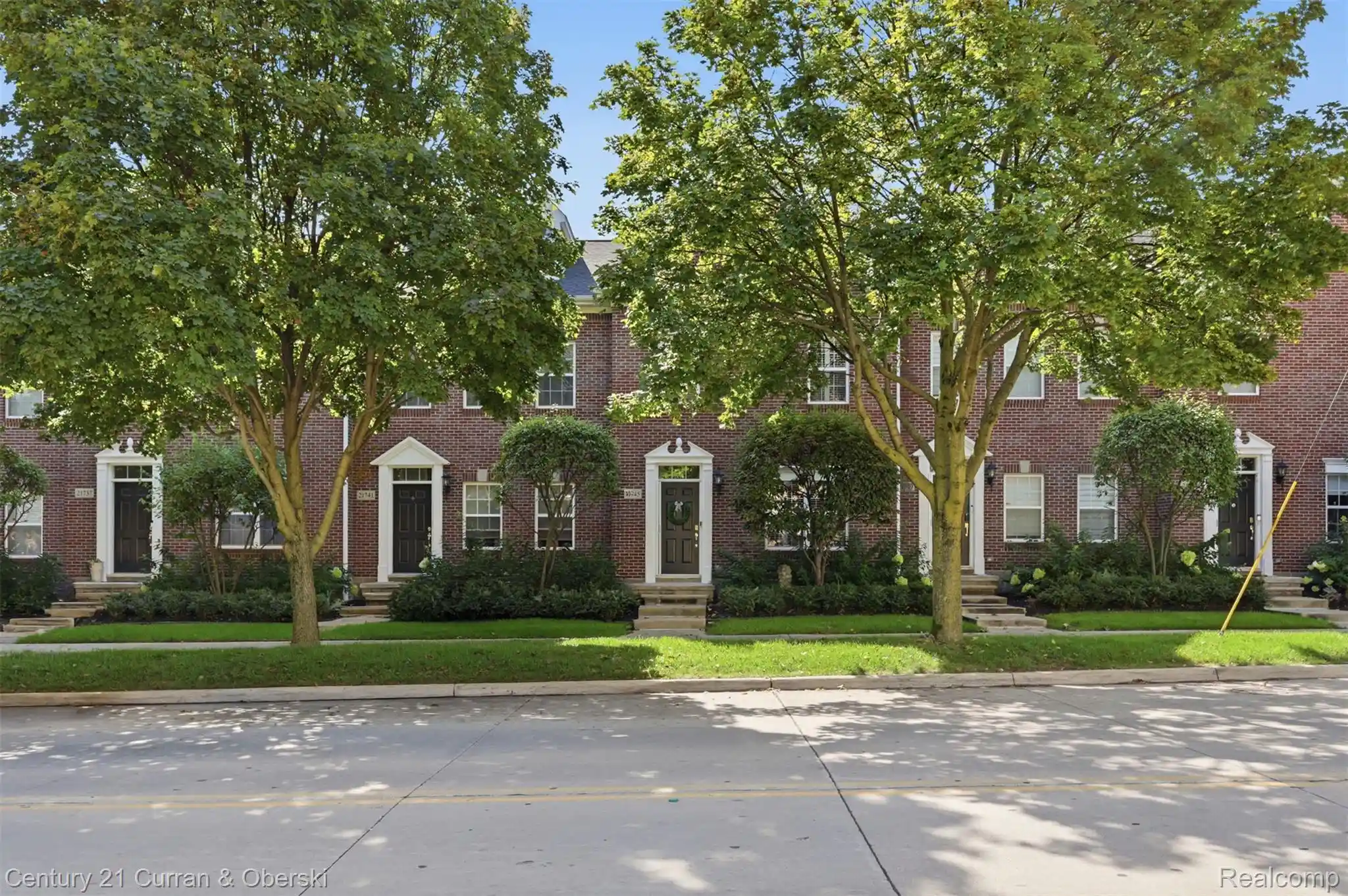 Listing Photo 2 - Condo for sale in 21745 Garrison St located at 21745 Garrison St, Dearborn, MI 48124 - Unit 21745 Garrison St