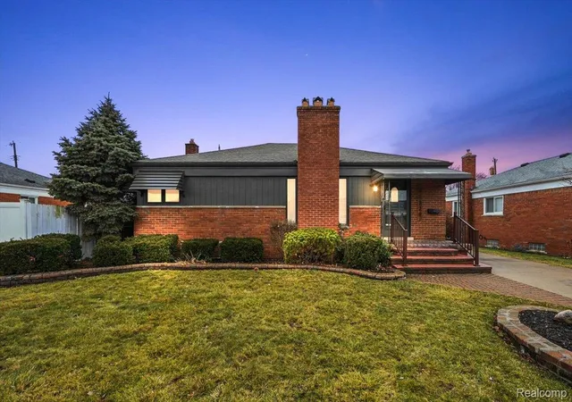 Photo 1 of Single family home for sale at 31229 Share St, Saint Clair Shores, MI 48082 | MLS# 20261079936 | Listing updated on 2026-10-17
