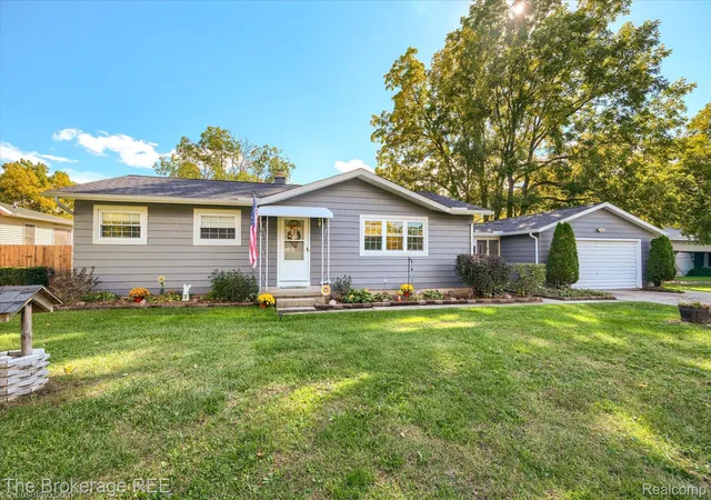 Photo 2 of Single family home for sale at 2149 W Frances Rd, Mount Morris, MI 48458 | MLS# 20261079938 | Listing updated on 2026-10-12