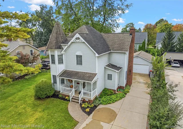 Photo 2 of Single family home for sale at 445 Crystal St, Milford, MI 48381 | MLS# 20261079942 | Listing updated on 2026-10-17