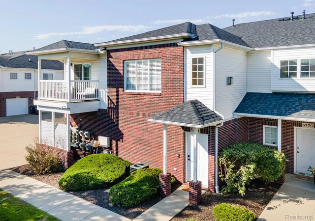 Photo 1 of Condo for sale at 5764 Acorn Ln, Sterling Heights, MI 48314 | MLS# 20261079944 | Listing updated on 2026-10-09