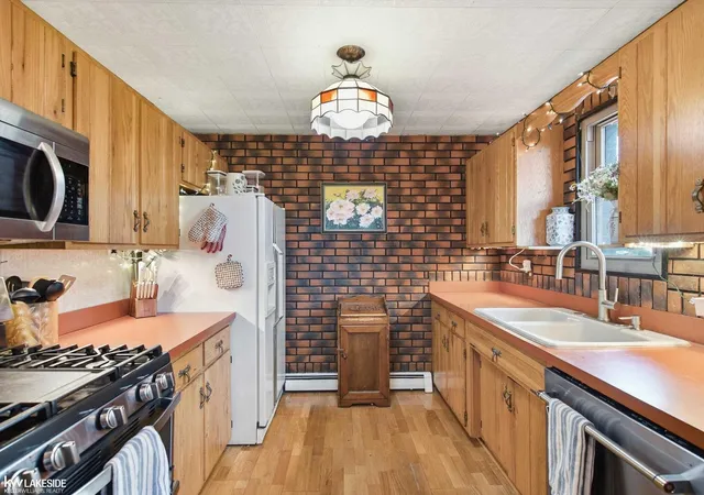 Photo 3 of Single family home for sale at 39316 E Archer Dr, Harrison Township, MI 48045 | MLS# 58050223726 | Listing updated on 2026-10-15