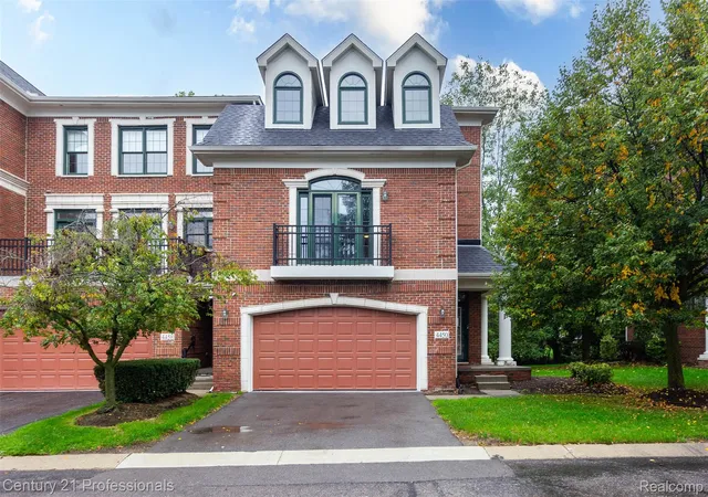 Photo 1 of Condo for sale at 4450 Gateway Cir #10, West Bloomfield, MI 48322 | MLS# 20261079953 | Listing updated on 2026-10-11