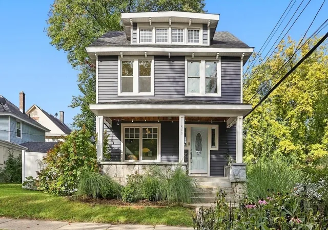Photo 1 of Single family home for sale at 449 Giddings Ave Se, Grand Rapids, MI 49506 | MLS# 65026052653 | Listing updated on 2026-10-15