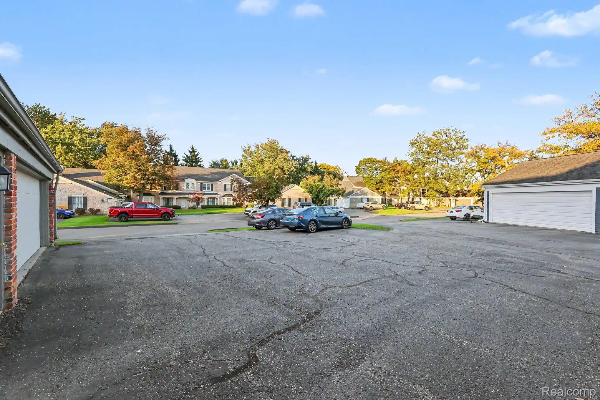 Listing Photo 35 - Condo for sale in 2668 Williamsburg Cir located at 2668 Williamsburg Cir, Auburn Hills, MI 48326 - Unit 2668 Williamsburg Cir