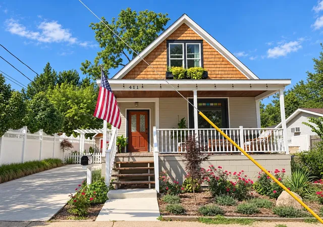 Listing Photo 1 - Condo for sale in building located at 411 & 413 Van Buren St, South Haven, MI 49090 - Unit #