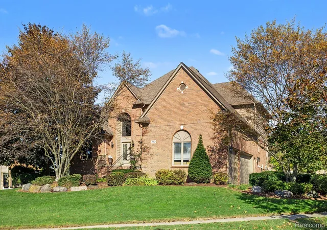 Photo 1 of Sale Pending at 3015 Harrow Way, Shelby Township, MI 48316 | MLS# 20261079968 | Listing updated on 2026-10-16