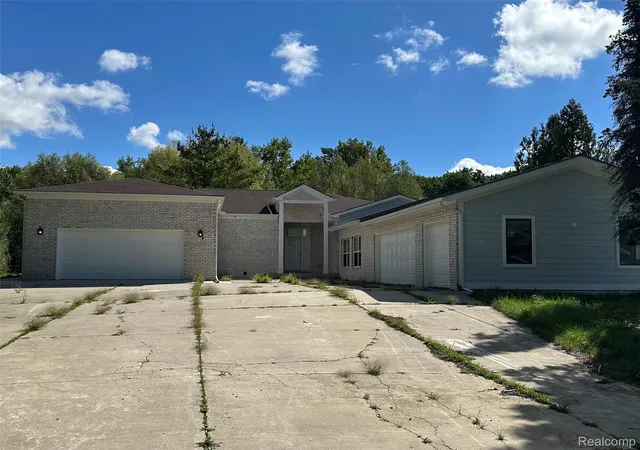 Photo 1 of Single family home for sale at 1376 Cedar Dr, Imlay City, MI 48444 | MLS# 20261079970 | Listing updated on 2026-10-05
